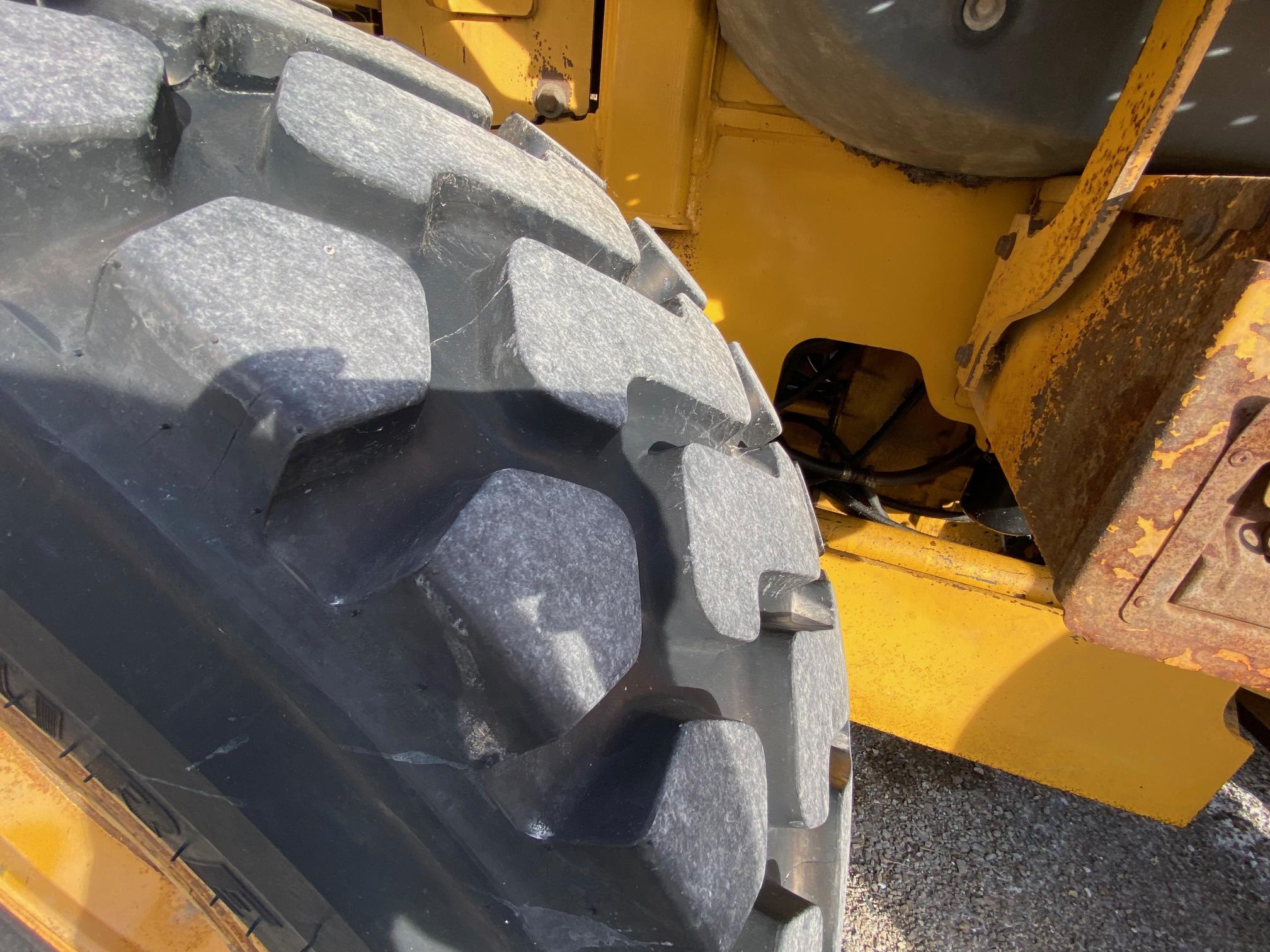 2004 DEERE 544J - Image 34